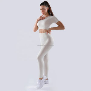 เซ็ตชุดออกกำลังกายในยิมของผู้หญิงบราออกกำลังกายผ้าฝ้าย100% ระบายอากาศและเลกกิ้งห้าส่วนเอวกลางที่สมบูรณ์แบบสำหรับโยคะ - Product Image 5