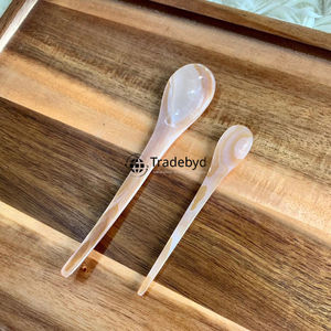 Cuillère de luxe faite à la main avec incrustation de nacre, élégante cuillère de table par Tradebyd - Product Image 2