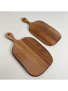 Plato de Madera para Pizza y Carne |   Plato Redondo de Madera Natural Sólida para Comida |   Uso en Comedor y Servicio - Product Image 6