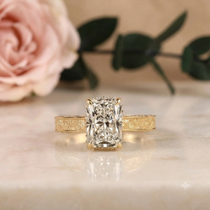 Anillo de Compromiso de Plata de Ley 925 con Moissanita Corte Radiante VVS, Anillo de Boda Floral Vintage Chapado en Oro de 18K para Mujer, Aniversario - Product Image 1