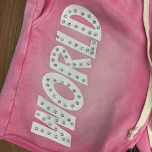 Shorts vintage personnalisés pour hommes, effet délavé, ourlet roulé, 100 % coton, motif uni, taille mi-haute, respirant, tricoté, avec cordon de serrage orné de strass - Product Image 3