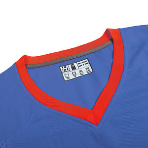 เสื้อฟุตบอลผ้าโพลีเอสเตอร์สำหรับฝึกเล่นเกมระบายอากาศได้ดีใส่สบาย - Product Image 3
