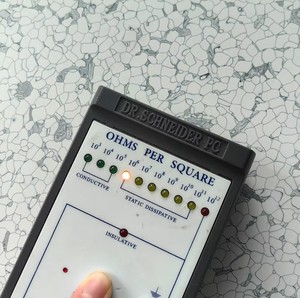 免费样品600 * 600毫米2-3mm抗菌碘防静电乙烯基地板，用于手术室，数据处理中心 - Product Image 1