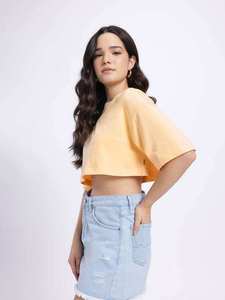 เสื้อครอปท็อปผู้หญิงขายดี เสื้อยืดลำลองทรงเข้ารูป แฟชั่นฤดูร้อน สไตล์ไฮสตรีท เป็นมิตรกับสิ่งแวดล้อม มีจำหน่ายแล้ว - Product Image 4