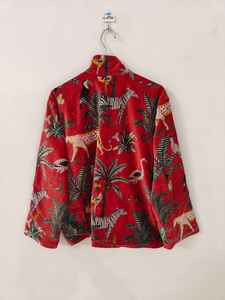 Chaqueta Bomber Reversible Ecológica con Estampado Floral Rojo, Chaqueta de Terciopelo Bohemia, Chaqueta Corta Acolchada Hecha a Mano para Mujer - Product Image 5