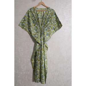 Robe longue bohème en coton bio faite à la main avec imprimé floral indien pour femme – Kaftan ample et naturel pour la plage ou l'été - Product Image 1