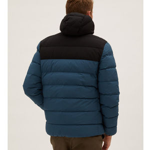 Chaqueta Acolchada de Invierno de Nuevo Diseño, Chaqueta Bomber con Relleno, Chaqueta con Capucha y Cuello Alto Transpirable, Logotipo Personalizado de Alta Calidad - Product Image 5