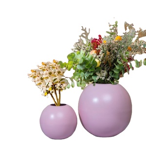 Elegante Florero Metálico para Decoración de Sala de Estar y Exhibición de Flores Artificiales - Product Image 2