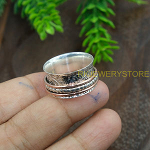 Bague tournante artisanale en argent sterling 925 et cuivre, large, pour la méditation et la réflexion, motif floral sculpté vintage, bijou - Product Image 5