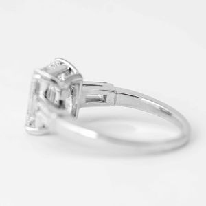 Premium 14K <b>White</b> Gold 0.80 Ct <b>Cushion</b> Cut F VS1 Lab Grown Diamond Prong Set IGI Certified D-F+ Three Diamond Engagement Ring - Product Image 6
