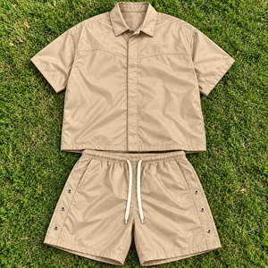 Conjunto de Dos Piezas Personalizado para Hombre, Camisa de Manga Corta de Nailon y Pantalones Cortos con Cordón, Ropa Deportiva Informal de Verano, Conjunto Deportivo al por Mayor - Product Image 1