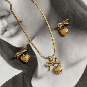 Collier en argent sterling 925 plaqué or avec pendentif cœur et breloque nœud, chaîne serpent, bijoux mignons pour femme, à porter au quotidien - Product Image 5
