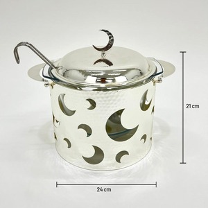 Plat à réchaud argenté avec découpes en forme de croissant de lune, couvercle assorti à poignée en forme de croissant et louche pratique pour les événements festifs - Product Image 5