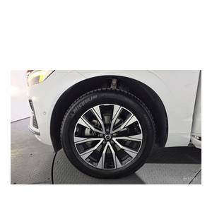 Volvo XC60 B5 Ultimate 2023 con Volante a la Izquierda, Caja de Cambios Automática, Asientos de Cuero, Cámara Trasera, Solo 29,579 km de Kilometraje - Product Image 4