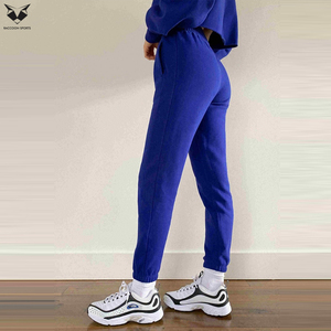 Conjunto de Top Corto y Pantalones Deportivos para Mujer, Traje Cómodo para Gimnasio, Ejercicio, Fitness y Uso Diario Informal, Color Azul - Product Image 5
