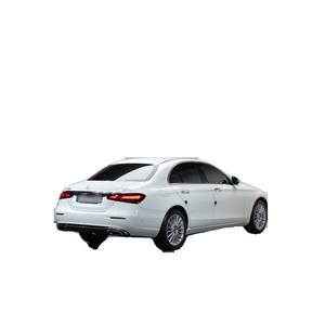 Mercedes-Benz Clase E E250 Exclusive, Modelo de Junio de 2023, con 5,526 km, Caja de Cambios Automática, Asientos de Cuero, Cámara Trasera - Product Image 1