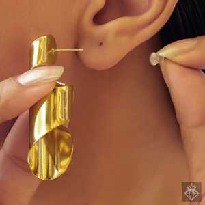 PRAO Declaración Diseño en espiral Pendientes de tuerca dorados Accesorio de moda antideslustre - Product Image 1