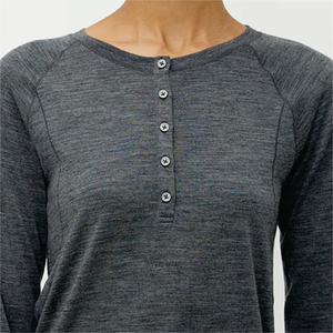 T-shirt Henley à manches longues et col rond pour femme, couleur unie, boutons, coupe classique, tricot décontracté, 100 % coton biologique, teinture unie, été - Product Image 4