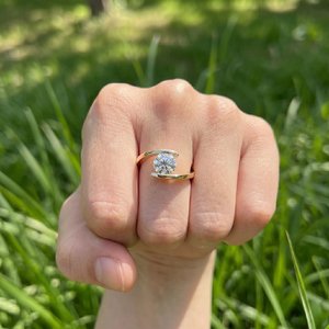 Bague en argent 925 avec moissanite, coupe ronde brillante, éclat éblouissant, bijoux élégants, cadeau pour femme - Product Image 5