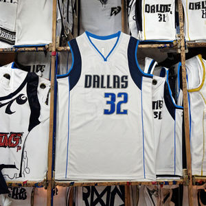 Ensemble de maillots de basket-ball personnalisés par sublimation, respirant, à séchage rapide, uniforme d'équipe, maillot d'entraînement sans manches en mesh et short - Product Image 3