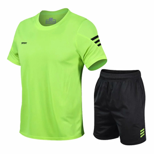 Uniforme de Fútbol Transpirable de Fabricación Industrial, 100% Poliéster, Color Personalizado, Servicio OEM de Alta Calidad para Hombres Adultos - Product Image 3