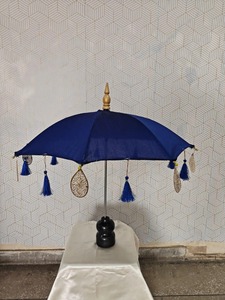 Centre de table de mariage moderne et classique en velours et bois, 24 pouces, accents de table de luxe pour les festivals Haldi, Mehndi, Dholki - Product Image 4