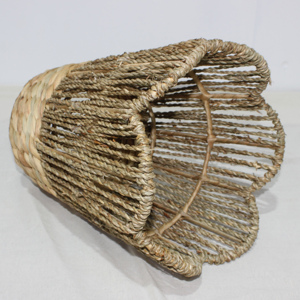 Lanterne moderne en jacinthe d'eau 100% naturelle, écologique, faite à la main, porte-bougie en métal durable, entièrement personnalisable pour la maison - Product Image 2