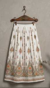 เสื้อผ้าสตรีสไตล์ตะวันตกพิมพ์ลายดอกไม้ด้วยมือแบบอินเดีย งานแฮนด์เมดคุณภาพดีที่สุด ราคาส่งถูก - Product Image 4