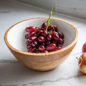 Bol en bois artisanal écologique avec intérieur floral marbré bleu, design classique, passe au lave-vaisselle, idéal pour servir les aliments - Product Image 5
