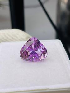 พลอยคุนไซต์ทรงหัวใจธรรมชาติ น้ำหนัก 20.82 กะรัต คุณภาพเกรด AAA ความเงางามระดับ AAA สีสวยงาม เหมาะสำหรับการขัดแต่ง ราคาถูก - Product Image 6