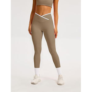 Ensemble de yoga effet seconde peau pour femme : soutien-gorge de sport confortable et leggings taille haute, extensibles à 360 degrés, maintien de la forme, en nylon et élasthanne - Product Image 3
