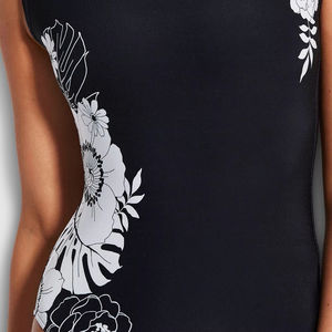 Maillot de bain une pièce pour femmes, polyester, élasthanne, imprimé à carreaux, sublimation, logo personnalisé, vente en gros - Product Image 5