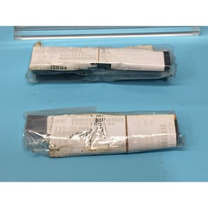Lot de 2 LAM 715-003994-001 ROLLER BLOCK EXIT - Équipements et pièces semi-conducteurs d'occasion fiables à l'échelle mondiale chez - Product Image 1