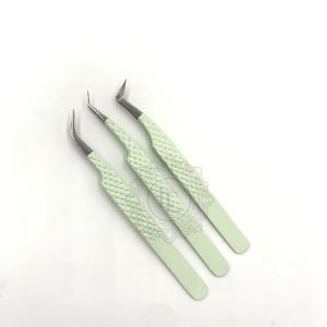 แหนบขนตาปลอมสำหรับมืออาชีพสินค้ามาใหม่คีมหนีบขนตาสีเขียวเคลือบผงสีเงิน - Product Image 1