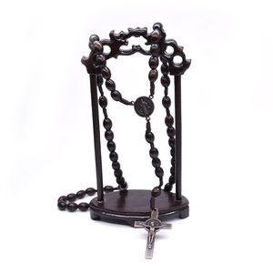 Chapelet catholique fait main en perles de verre facettées de 8 mm avec crucifix doré et médaille Sacré-Cœur - Product Image 3