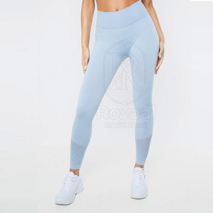 Conjunto de Yoga para Mujer, Estilo Moderno, Ropa Deportiva, Precio al por Mayor, Cómodo, Hecho en Pakistán - Product Image 2