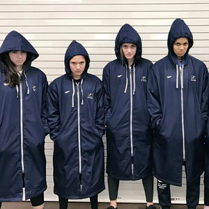 Parka de Natación Unisex Resistente al Agua para Adultos y Niños, Toalla de Surf de Secado Rápido, Poncho Cambiador, Bata Impermeable para Surf y Natación - Product Image 1