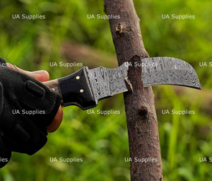 Cuchillo de Caza de Acero de Damasco con Mango de Cuerno de Carnero, Hoja Fija de Punta Caída, Agujero para el Dedo, Grado Industrial, con Funda, OEM Privado - Product Image 5