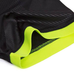 Uniformes de Fútbol Personalizados de Primera Calidad en Color Negro con Ribete Verde, Conjuntos de Uniformes para Equipos de Fútbol - Product Image 5