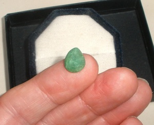 12 x 10mm Emerald Pear loose natural <b>gem</b> for <b>Crafts</b>, Jewelry and <b>Gem</b> Collecting - Product Image 4