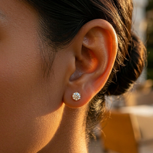 Boucles d'oreilles clous en or rose 18 carats avec diamants de laboratoire VVS2 taille brillant 6 griffes certifiées IGI – Cadeau idéal pour femme, mariage, anniversaire, fête - Product Image 4