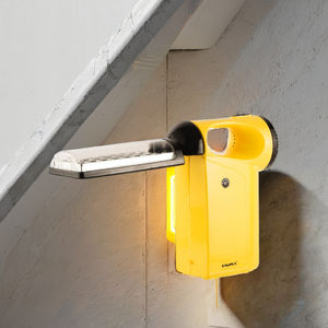 ENWALK Linterna LED Recargable de Alta Calidad Batería de Larga Duración con Alta Intensidad para Uso en Emergencias al Aire Libre - Product Image 3