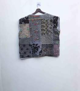 Gilet matelassé en coton Kantha tricoté à la main pour femme, col en V, court, style streetwear, broderie, avec logo - Product Image 6