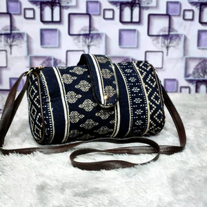 Bolso Bandolera de Lona Jacquard para Mujer, Moda 2026, Diseño Geométrico Tribal y a Rayas, Bolso Tipo Barril Pequeño con Cuero PU - Product Image 1
