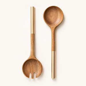 Juego de Ensaladera de Madera de Acacia Hecha <span class=keywords><strong>a</strong></span> Mano con Asas de Metal Dorado, Juego de Utensilios de Cocina Modernos de Lujo de 2 Piezas para el Hogar y Restaurantes - Product Image 1