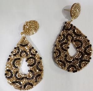 Pendientes Redondos con Cuentas de Cristal y Baño de Oro, Tendencia 2026, Hechos a Mano en India, Estilo Clásico para Mujeres y Niñas, Ideales para Aniversario - Product Image 4