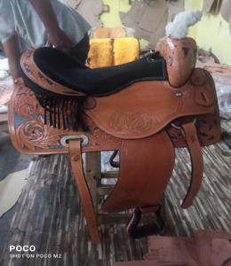 Cuir de vache véritable fabriqué à la main personnalisé Western Pleasure Trail Horse Riding Saddle Cowboy Style Antique Design en vrac - Product Image 5