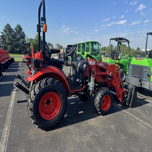 Mini-tracteur Kioti haut de gamme, moteur robuste, conçu pour l'agriculture, l'entretien des terres, l'entretien des pelouses et les opérations sur le terrain. - Product Image 2