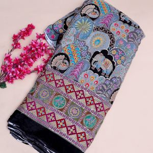 Tissu Crêpe Léger Paisley Rouge Cramoisi Riche avec Broderie de Paillettes, Motif Éléphant et Paon Daman, 54 Pouces, Matériau pour Sari Ethnique Indien - Product Image 3