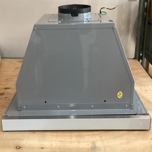 Z-e-p-h-y-r 24 R-a-n-g-e H-o-o-d U-n-d-e-r-C-a-b-i-n-e-t en acier inoxydable avec verre - Product Image 1